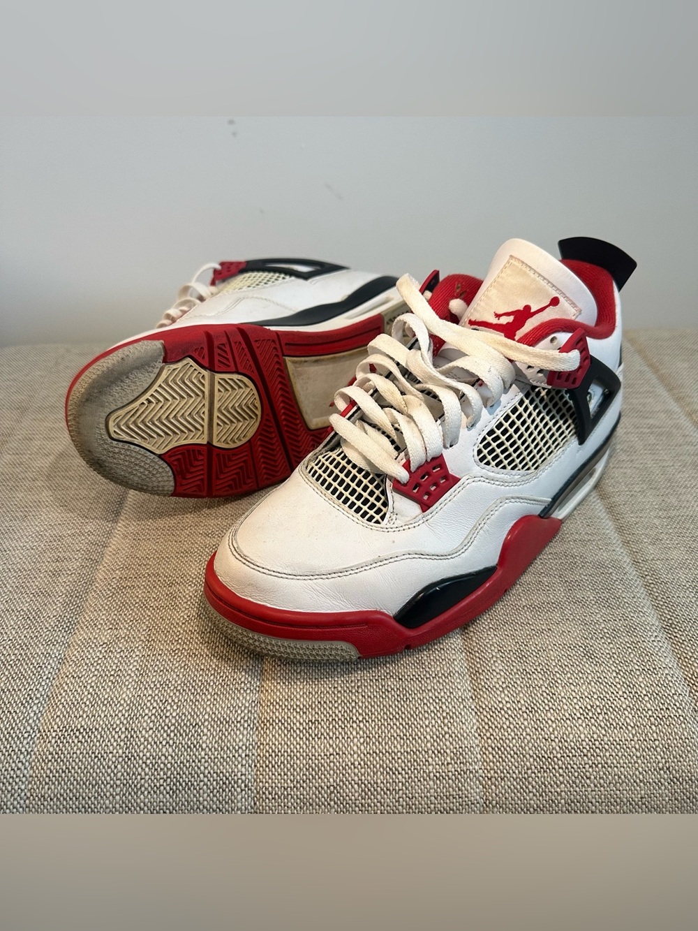 Jordan 4 Fire Red